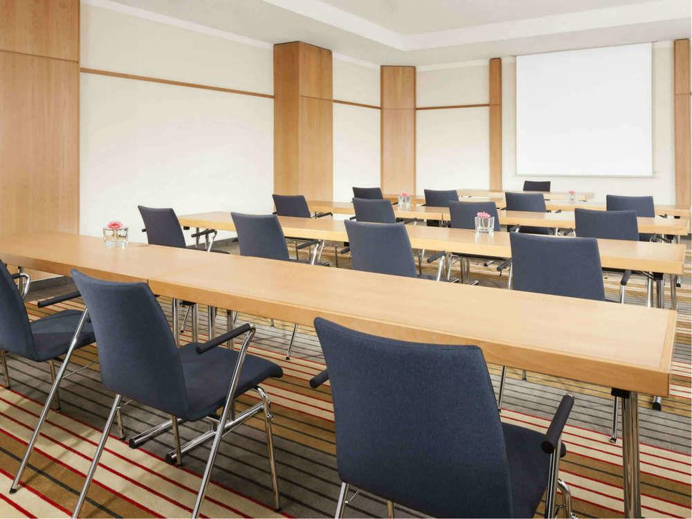 Residence Inn By Marriott Munich Central Экстерьер фото