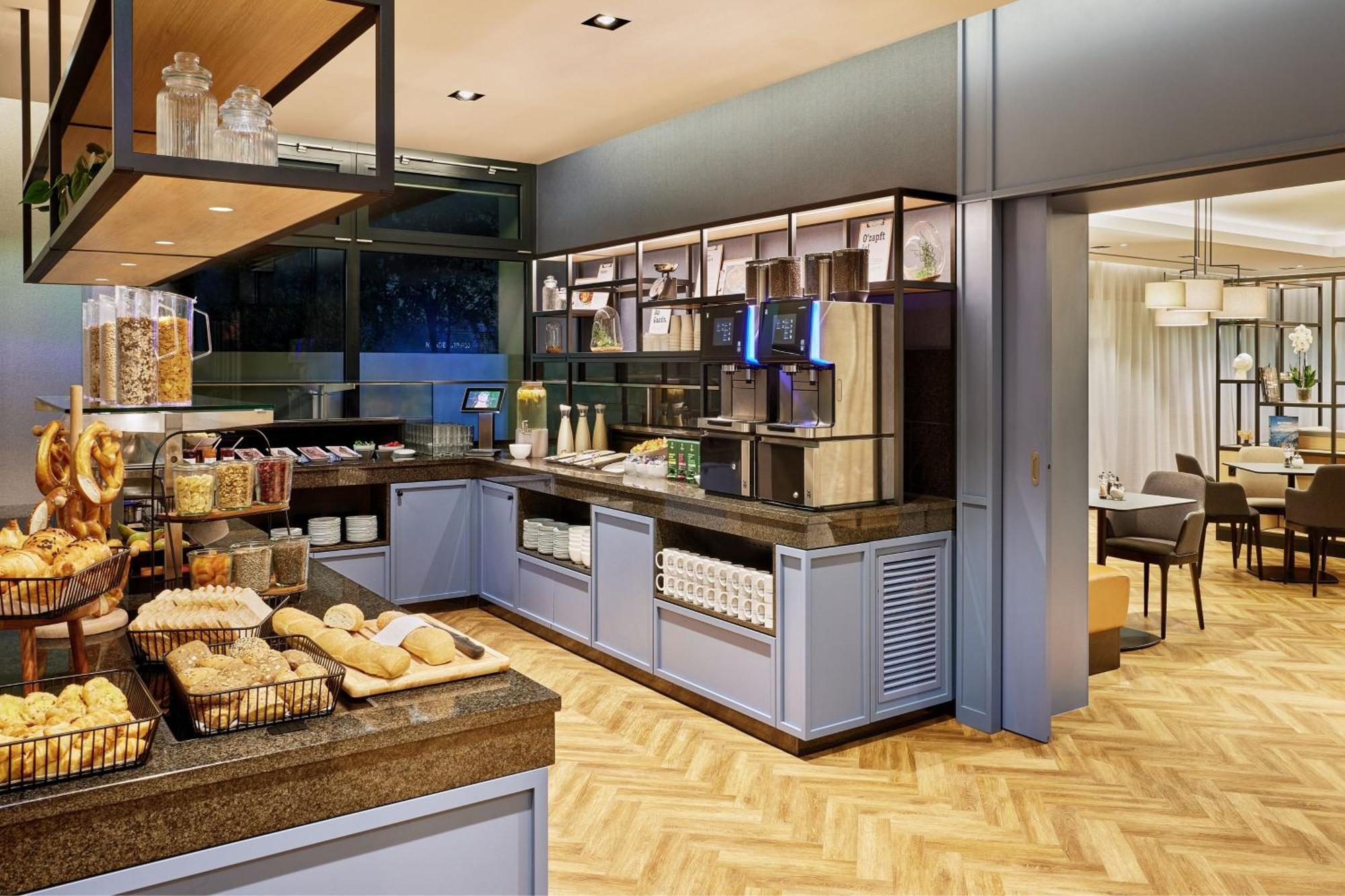 Residence Inn By Marriott Munich Central Экстерьер фото