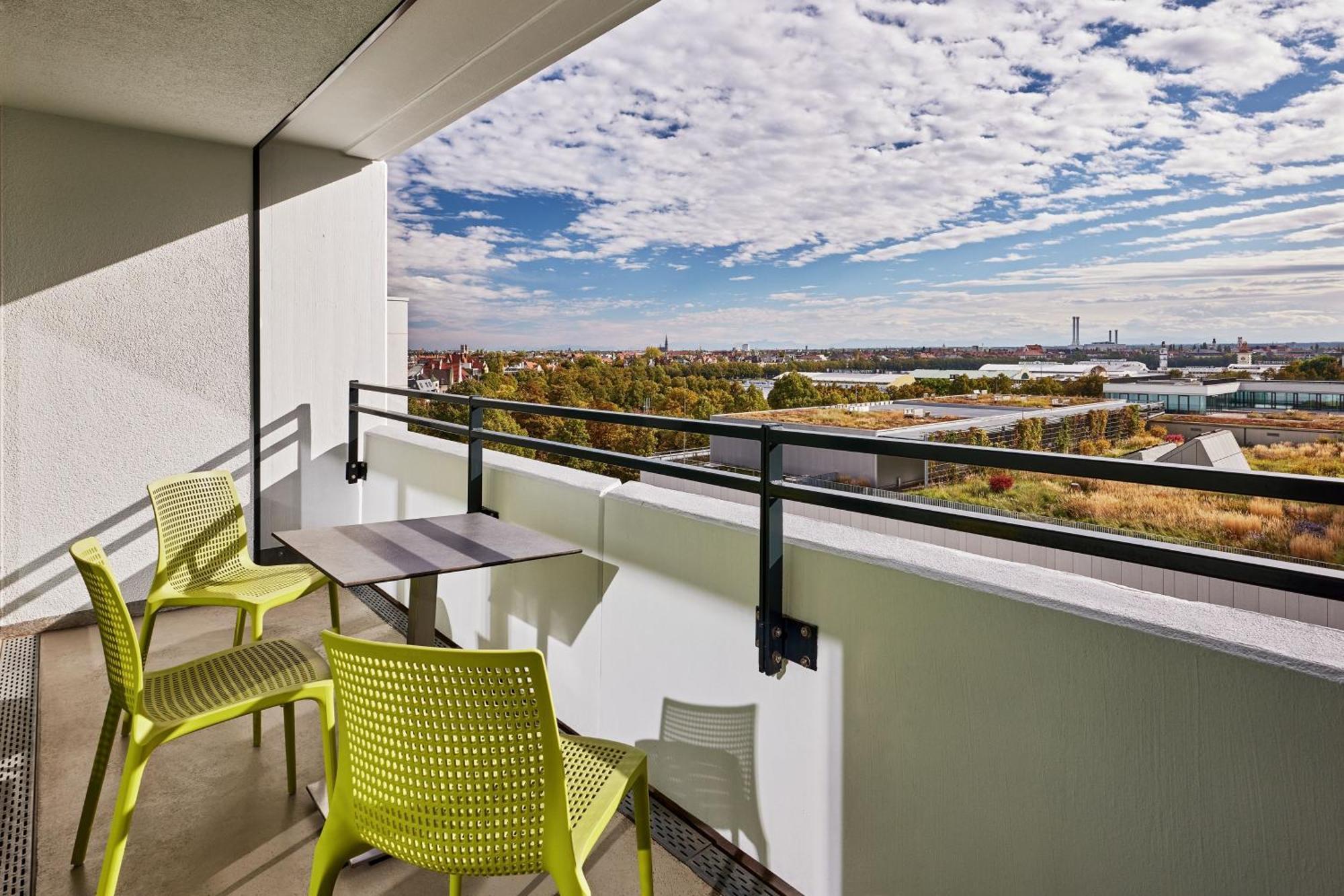 Residence Inn By Marriott Munich Central Экстерьер фото
