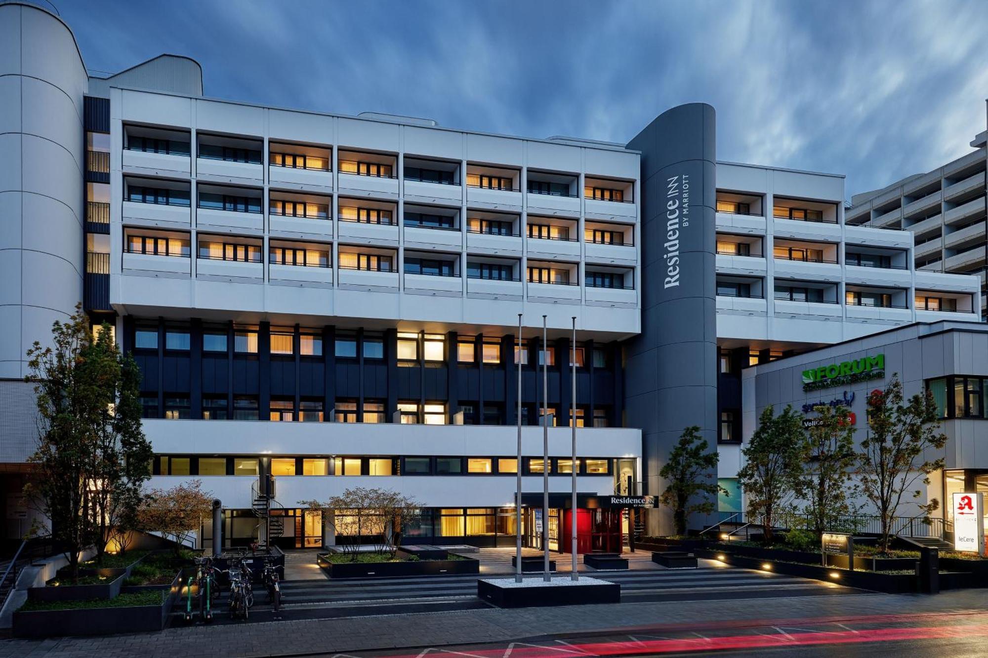 Residence Inn By Marriott Munich Central Экстерьер фото