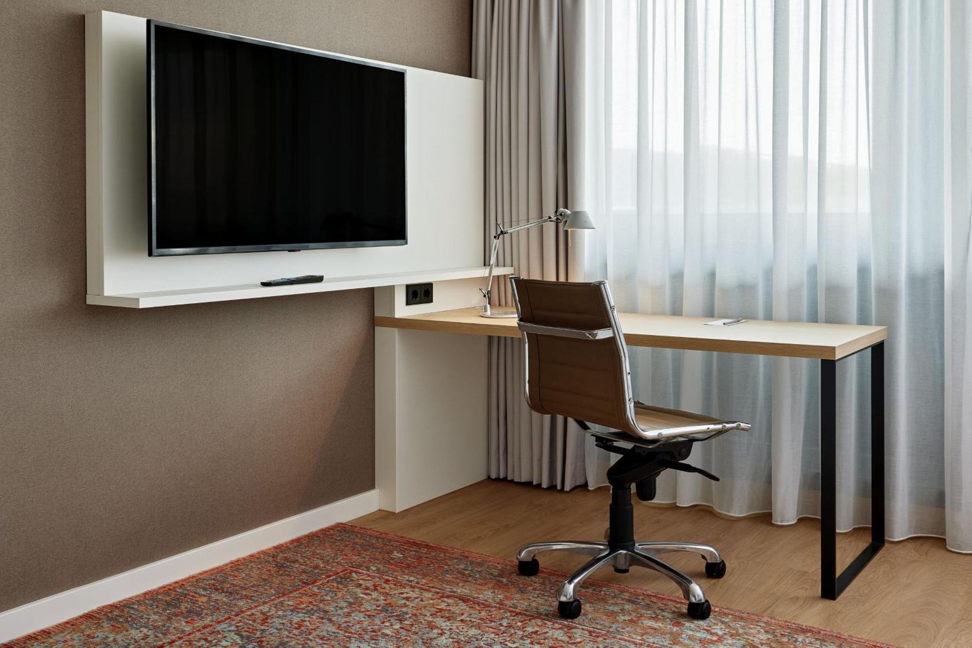 Residence Inn By Marriott Munich Central Экстерьер фото